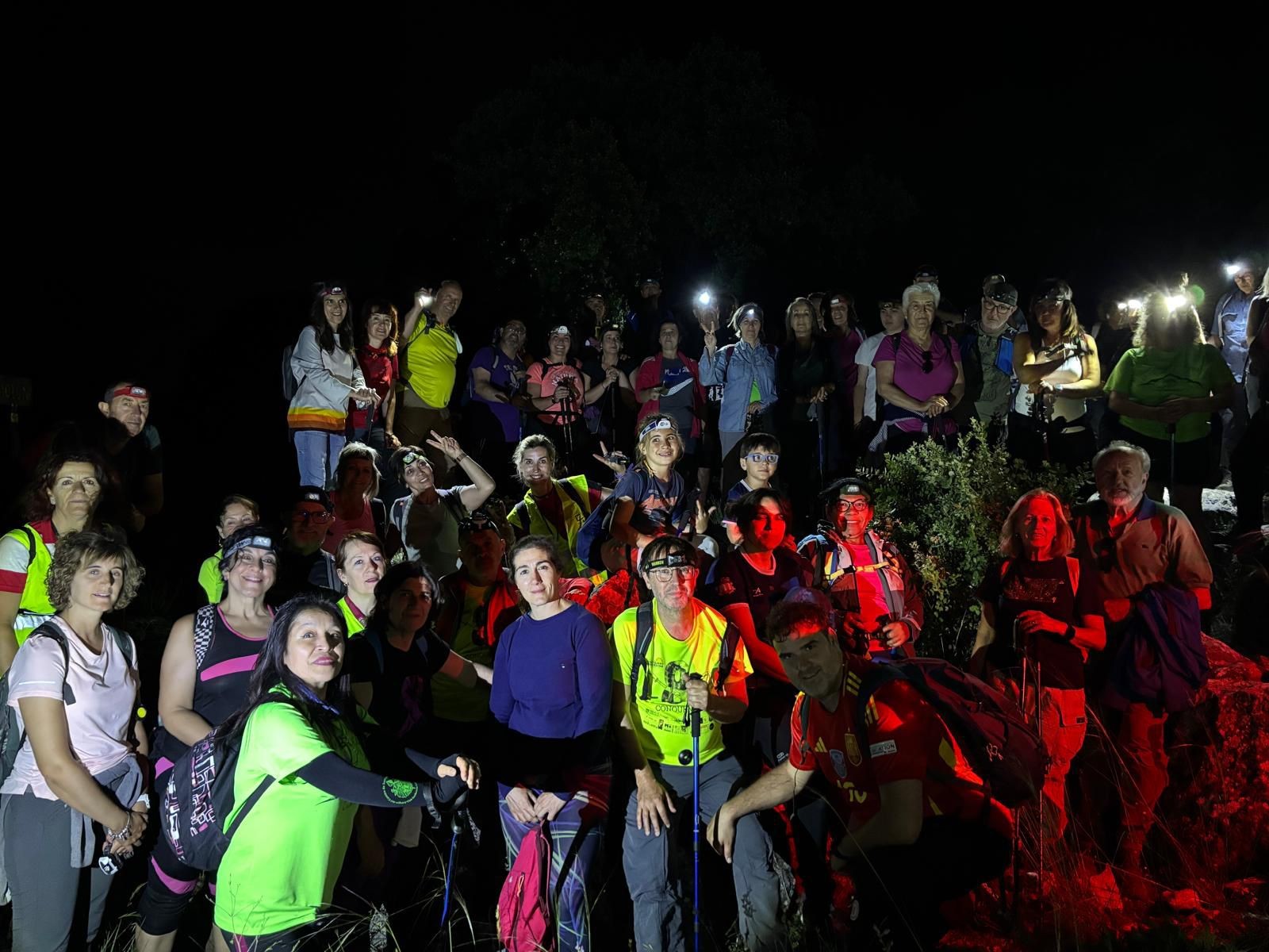 Éxito total en la primera ruta nocturna del Circuito de Senderismo Diputación de Cuenca celebrada en Valdeolivas